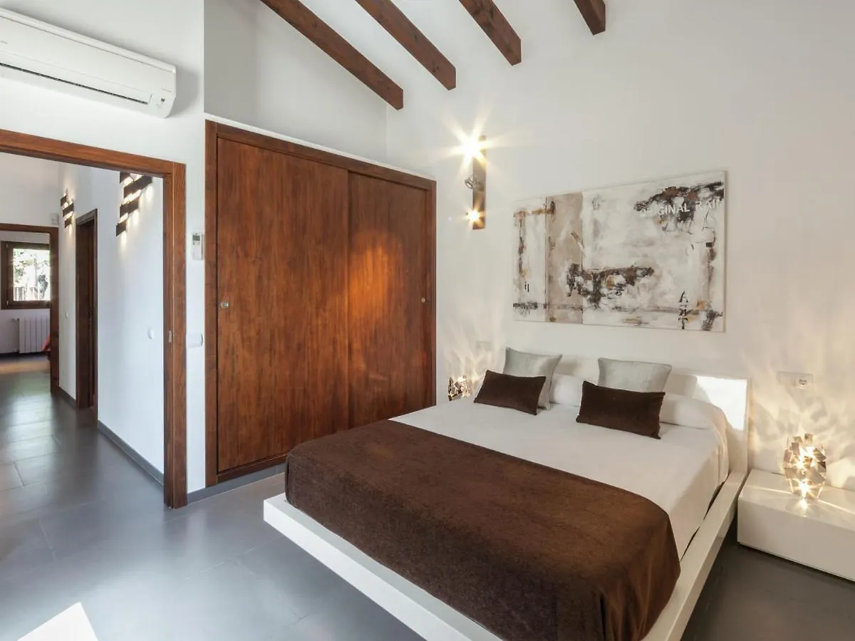 Belvilla By Oyo Calet location